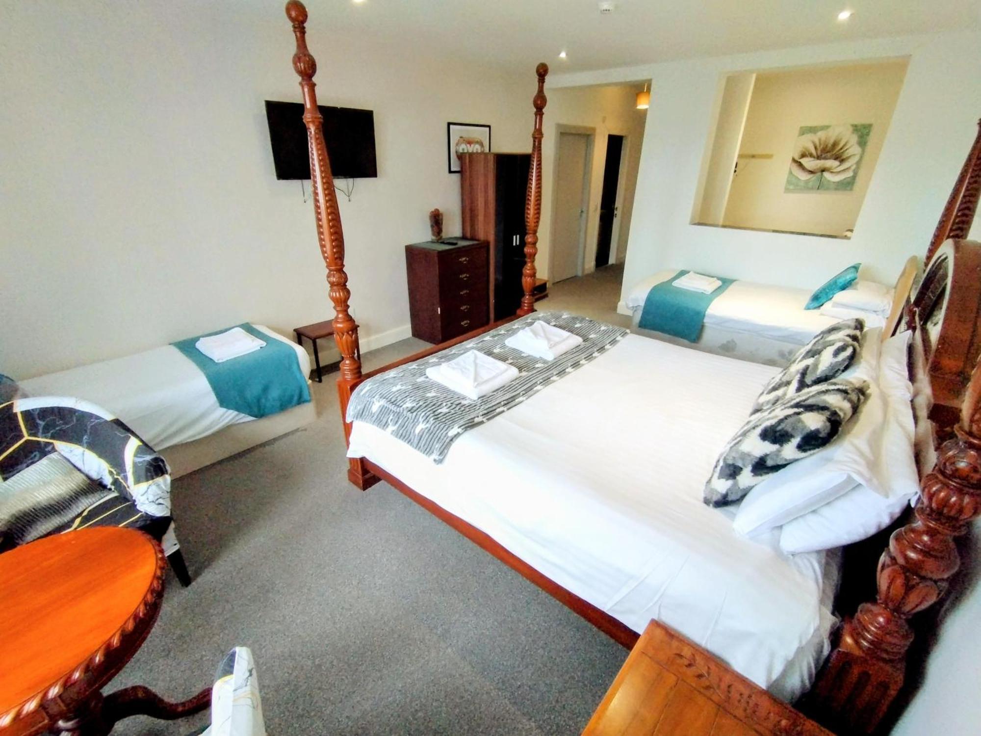 גרינוק Oyo Gin House Hotel מראה חיצוני תמונה