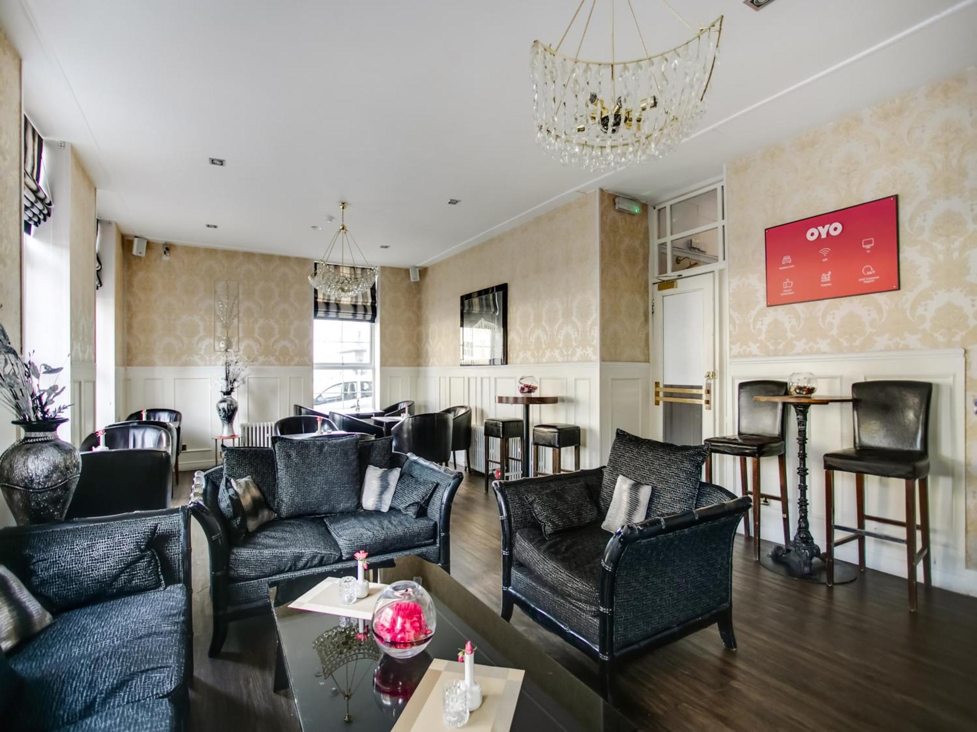גרינוק Oyo Gin House Hotel מראה חיצוני תמונה