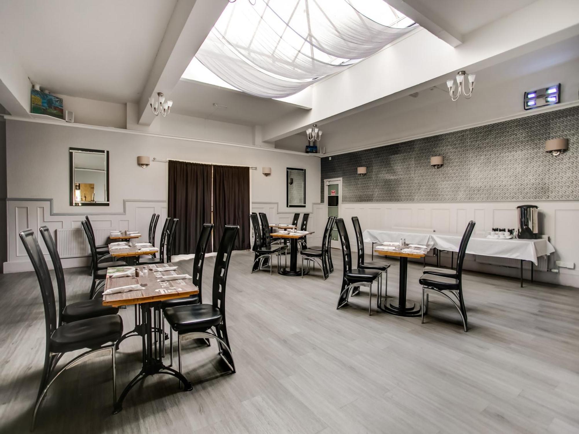 גרינוק Oyo Gin House Hotel מראה חיצוני תמונה