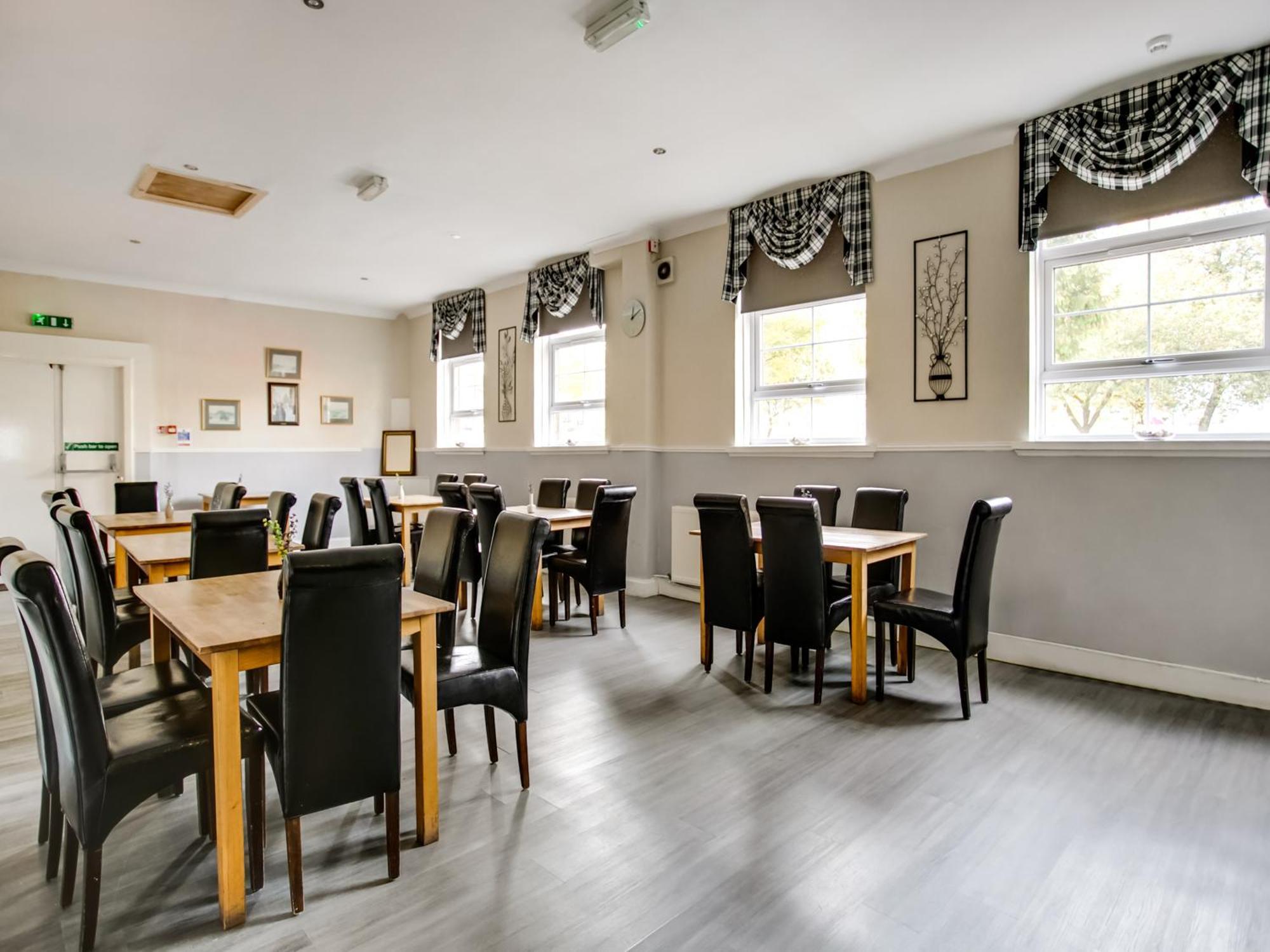 גרינוק Oyo Gin House Hotel מראה חיצוני תמונה